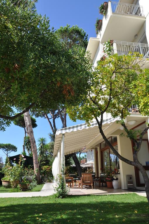 Hotel Etruria Forte dei Marmi Kültér fotó
